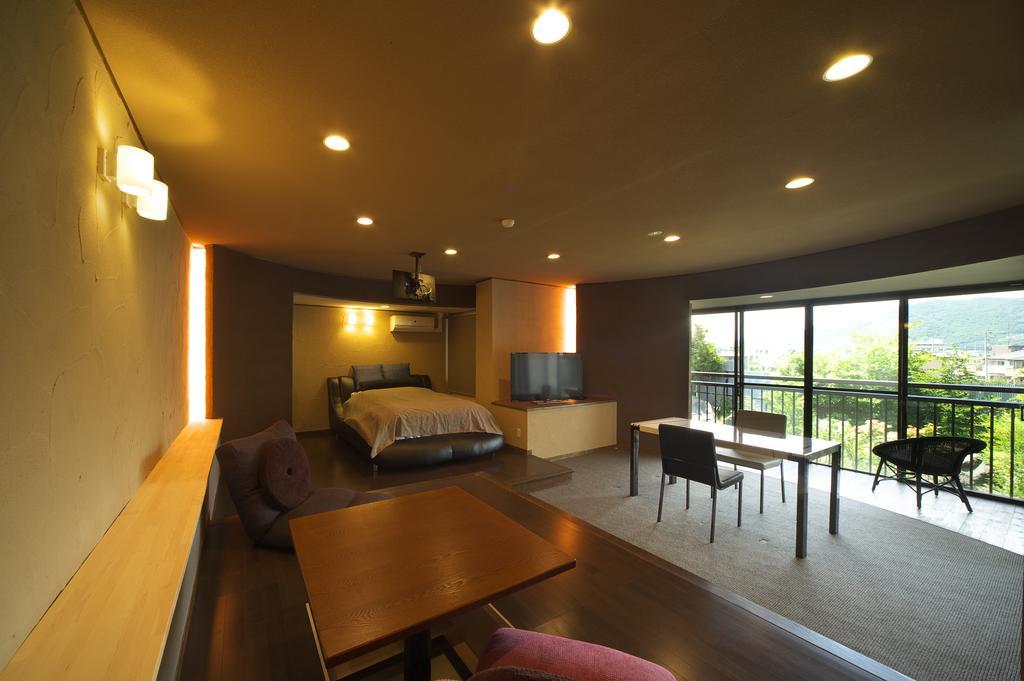 Meitei No Yado Hotel Koshien Fuefuki Экстерьер фото